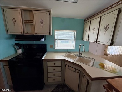 BEST PRICED HOME IN THE PARK! Located in highly sought after - photo 6