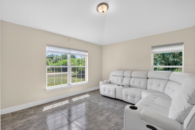 BEST PRICED 3-CAR GARAGE ON THE MARKET! BUILT IN 2019 AND - photo 6