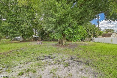 Welcome home to this well-maintained 3-bedroom, 2-bath CBS home - photo 2