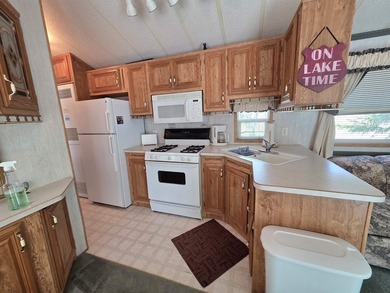 1997 Breckenridge Parkmodel, in Sandstone Recreational Park, NO - photo 5