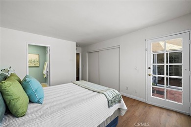 Rare Find! Beautifully upgraded top-floor penthouse in the - photo 22