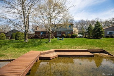 Cedar Island Lake Home For Sale in White Lake Michigan