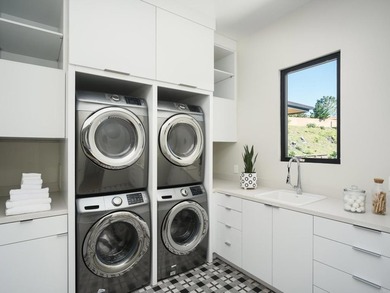 Beauty, space and privacy define this exceptional residence - photo 42