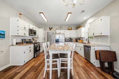 Welcome Home! Move in Ready with nice remodel! This beautiful - photo 8