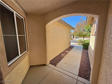 *IMMACULATE* MOVE-IN CONDITION!! LOCATED IN MOUNTAIN FALLS