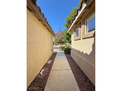 *IMMACULATE* MOVE-IN CONDITION!! LOCATED IN MOUNTAIN FALLS