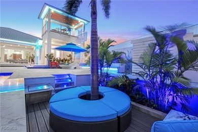 Spectacular Riverfront Estate: More than 1/2 acre lot (21,824sqf - photo 9
