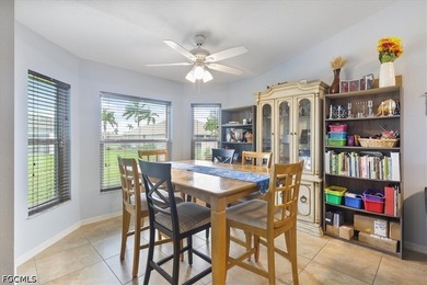 Welcome to this beautifully maintained 4-bedroom, 2-bathroom - photo 9