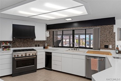 Located on the coveted spring-fed headwaters of Crystal River - photo 12
