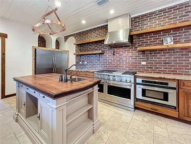 *** MOTIVATED SELLER - BRING ALL OFFERS. AVAILABLE FOR A QUICK - photo 16