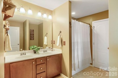 ******SELLER IS OFFERING A 2/1 TEMPORARY INTEREST RATE BUYDOWN - photo 21