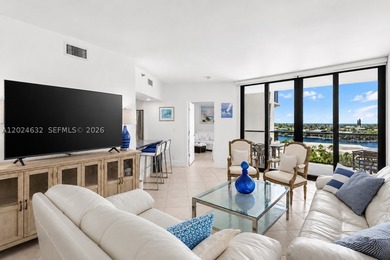 Beautifully renovated 2-bedroom residence in the coveted 10 line - photo 1