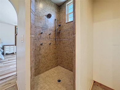 *** MOTIVATED SELLER - BRING ALL OFFERS. AVAILABLE FOR A QUICK - photo 24