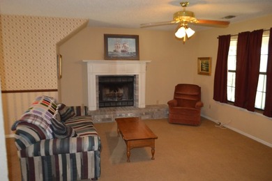 Charming Victorian/Cottage style calling out for your updating - photo 8