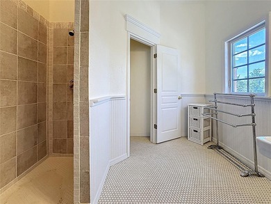 *** MOTIVATED SELLER - BRING ALL OFFERS. AVAILABLE FOR A QUICK - photo 33