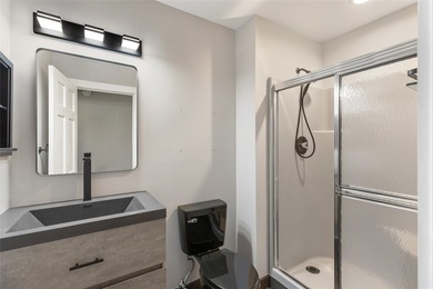 Enjoy outdoor living in the Racquet Club Villas at Burlingame - photo 33