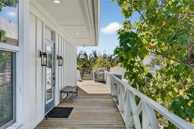 Water Wings cottage is waterfront, two-stories with Master on - photo 9