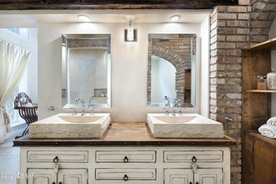 SPECTACULAR RIVERFRONT PRIVATE RESORT LIVING Welcome to an - photo 10