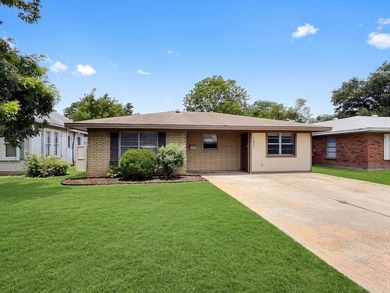 Guadalupe River - Kerr County Home Active Under Contract in Kerrville Texas