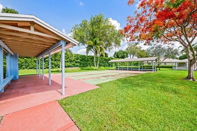 Move right into this beautifully maintained, fully furnished - photo 21