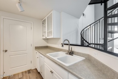 Top-Floor Living in the Heart of Midtown/Biltmore! Enjoy the