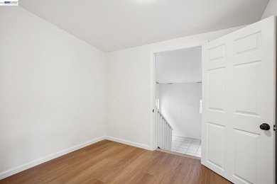 RARE COURT LOCATION-Extensively renovated with updated finishes - photo 8
