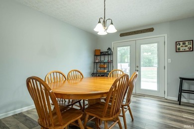 This stunning home on a 1.73 acre site has been freshly - photo 8