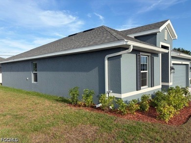 This energy efficient 1600sq. ft. home located in flood zone X - photo 3