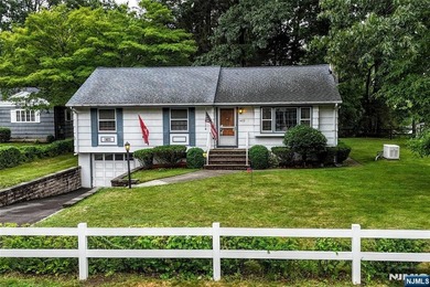 Additional listing photo 2