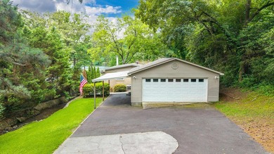 Opportunity awaits with this 3-bedroom, 2-bath home full of - photo 2