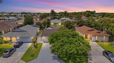 Experience the best of Naples coastal living in this beautifully - photo 3