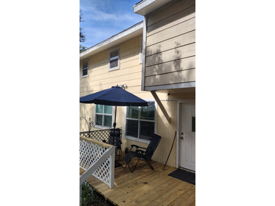 This well keep home is ready for it new owner. This two story - photo 4