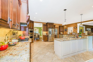 4 BEDROOMS! 4 BATHROOMS! WESTERLEIGH! Discover unparalleled - photo 15