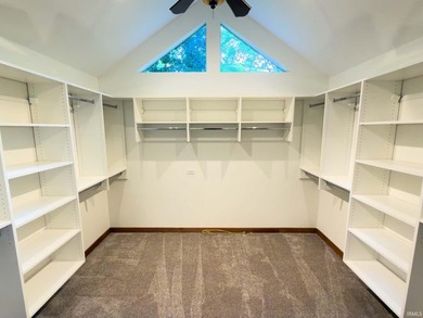 THE BEST OF BOTH WORLDS!! 4920 Sq foot Sprawling luxury ranch - photo 10