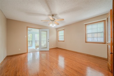 Turn-key lake house with a huge 1.25 Acre lot! Take a look at - photo 20