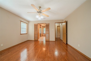 Turn-key lake house with a huge 1.25 Acre lot! Take a look at - photo 21