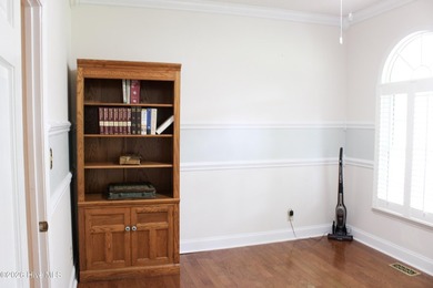 Truly incredible and remarkable property with value around every - photo 22