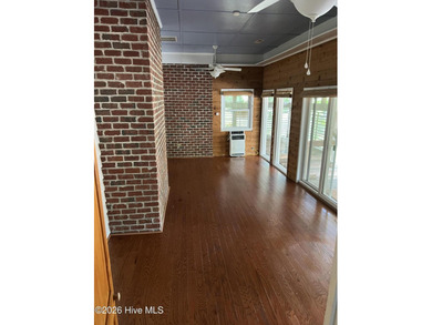 Truly incredible and remarkable property with value around every - photo 23