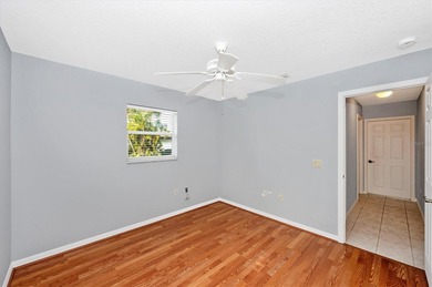 One or more photo(s) has been virtually staged. Welcome home to