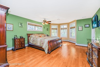4 BEDROOMS! 4 BATHROOMS! WESTERLEIGH! Discover unparalleled - photo 27