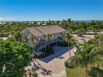 Welcome to your slice of paradise on beautiful Jug Creek, where - photo 29