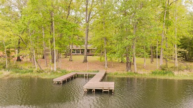 Turn-key lake house with a huge 1.25 Acre lot! Take a look at - photo 33