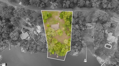 Turn-key lake house with a huge 1.25 Acre lot! Take a look at - photo 34
