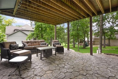Beautifully Updated 4-Bedroom Home on a Rare Half-Acre Lot in - photo 7