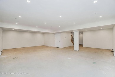 4 BEDROOMS! 4 BATHROOMS! WESTERLEIGH! Discover unparalleled - photo 46