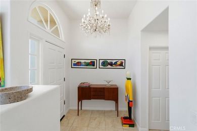 Coveted SeaCliff on the Greens Executive townhome. Light-filled - photo 7