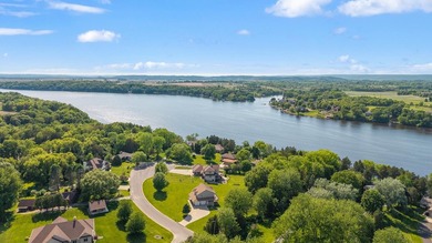 Here it is - the home you've been waiting for! This hard-to-find - photo 2