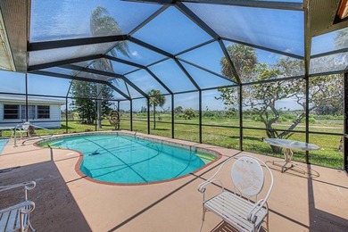 WOW, a newly polished gem in an ideal Florida setting, this - photo 8