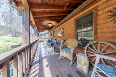 Beautiful updates, Waterfront home with a garage and end dock! - photo 5