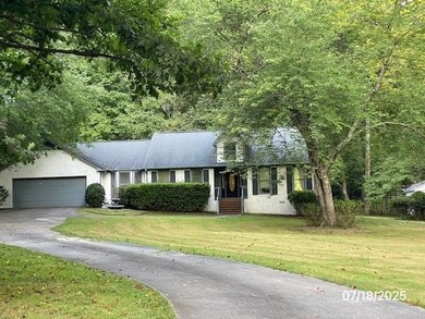 Lake Lanier Home Sale Pending in Gainesville Georgia